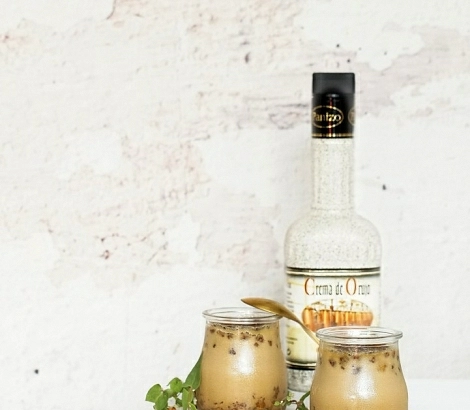 Panna cotta de café y granola