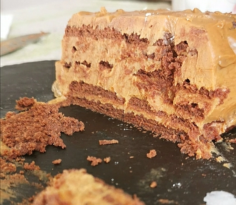 Chocotorta con licor de crema con orujo Panizo