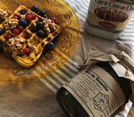 Gofres de calabaza con crema de orujo & miel