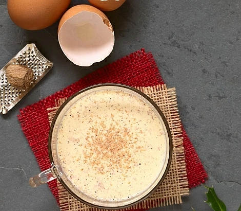 ponche de huevo y caramelorujo